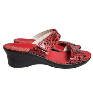 La Plume red leather reptile print strap sandals Size 39